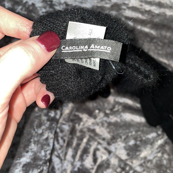 Carolina Amato Forearm Length Gloves - Picture 3 of 3